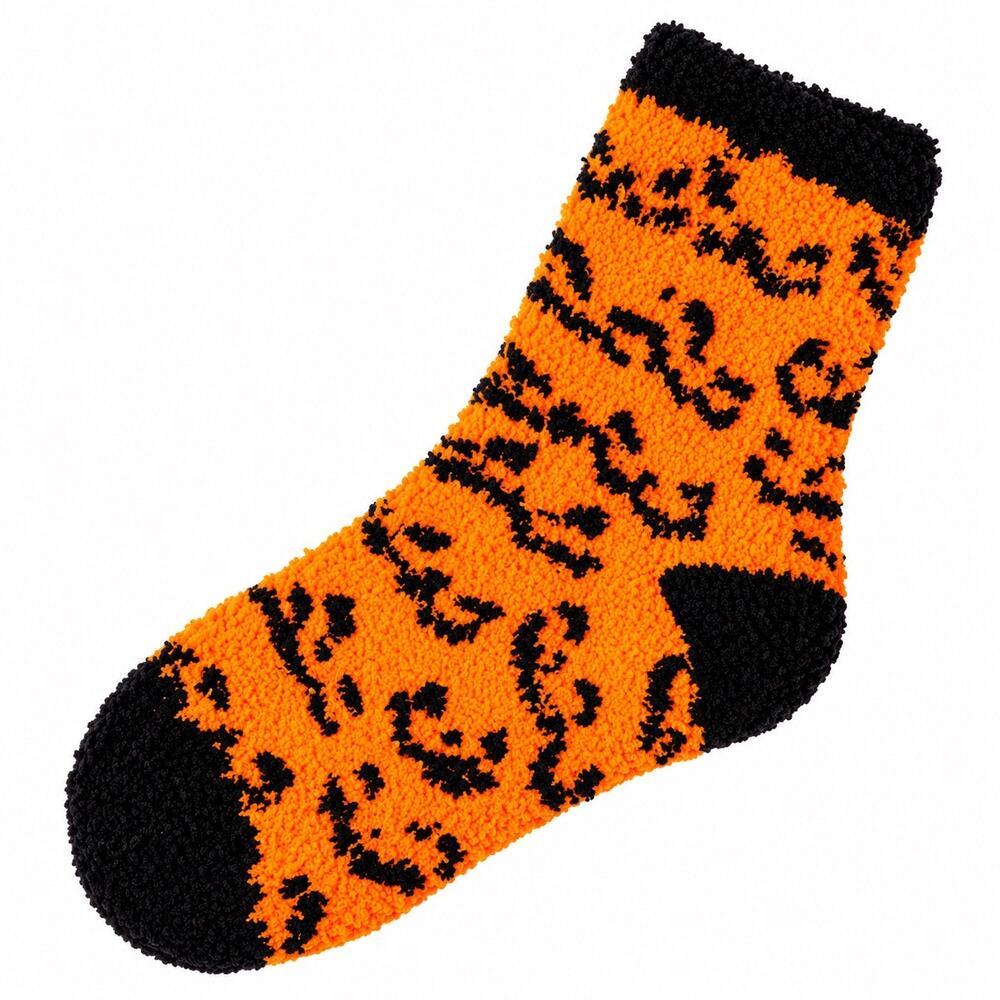 Halloween Orange Black Leopard Print Fuzzy Cozy Socks One Size NWOT